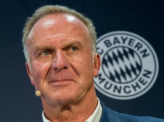 In der Partie des FC Bayern München in Paris sieht Vorstandschef Karl-Heinz Rummenigge ein Prestige-Spiel. Foto: Peter Kneffel In der Partie des FC Bayern München in Paris sieht Vorstandschef Karl-Heinz Rummenigge ein Prestige-Spiel. Foto: Peter Kneffel