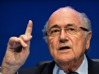 Blatter fordert eine Suspendierung von Constantin Blatter fordert eine Suspendierung von Constantin