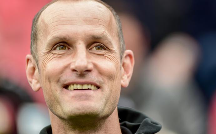 Herrlich ist vor dem Spiel gegen Schalke optimistisch