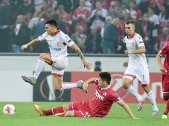 Der 1. FC Köln unterliegt Roter Stern Belgrad mit 0:1 Der 1. FC Köln unterliegt Roter Stern Belgrad mit 0:1