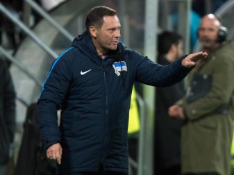 Hertha-Trainer Pal Dardai will mit seinem Team gegen die Bayern punkten. Foto: Soeren Stache Hertha-Trainer Pal Dardai will mit seinem Team gegen die Bayern punkten. Foto: Soeren Stache
