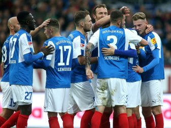 Kiel feiert deutlichen Heimsieg gegen Bochum Kiel feiert deutlichen Heimsieg gegen Bochum