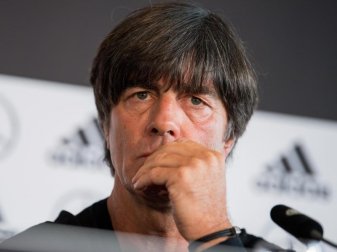 Bundestrainer Joachim Löw muss sich wegen eines grippalen Infekts schonen. Foto: Sebastian Gollnow