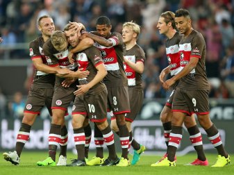 St. Pauli gewinnt das Verfolger-Duell in Braunschweig St. Pauli gewinnt das Verfolger-Duell in Braunschweig