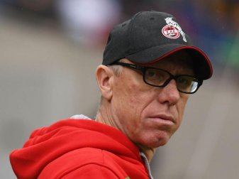Mit seinem Team derzeit Bundesliga-Schlusslicht: Köln-Trainer Peter Stöger. Foto: Peter Steffen Mit seinem Team derzeit Bundesliga-Schlusslicht: Köln-Trainer Peter Stöger. Foto: Peter Steffen