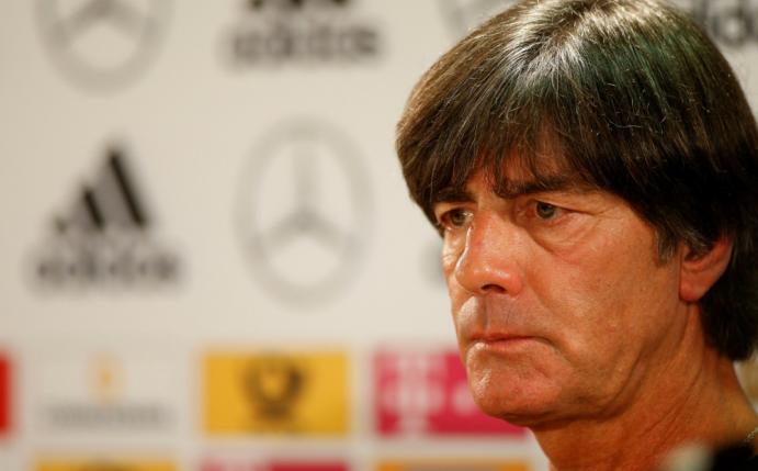 Bundestrainer Löw sorgt sich um den deutschen Fußball