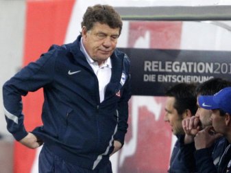 Mit knapp 74 Jahren übernahm Otto Rehhagel Hertha BSC, konnte den Abstieg aber nicht verhindern. fuFoto: Roland Weihrauch