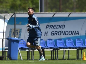 Lionel Messi liegt mit Argentinien derzeit nur auf dem sechsten Platz in der Südamerika-Gruppe. Foto: Telam Lionel Messi liegt mit Argentinien derzeit nur auf dem sechsten Platz in der Südamerika-Gruppe. Foto: Telam