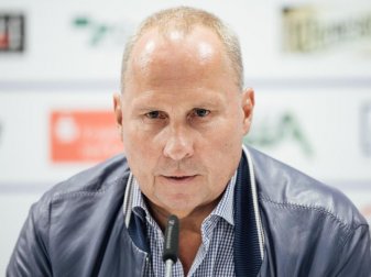 Der Präsident von Erzgebirge Aue, Helge Leonhardt, hält eine Ausgliederung der Profiabteilung für alternativlos. Foto: Oliver Killig Der Präsident von Erzgebirge Aue, Helge Leonhardt, hält eine Ausgliederung der Profiabteilung für alternativlos. Foto: Oliver Killig