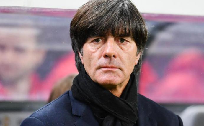 Joachim Löw fordert von seinen Spielern den totalen Fokus auf die WM. Foto: Uwe Anspach