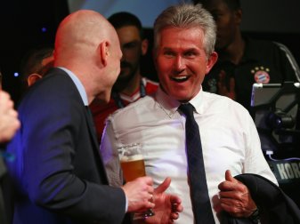 Sammer (l.) lobt Heynckes (r.) in den höchsten Tönen Sammer (l.) lobt Heynckes (r.) in den höchsten Tönen