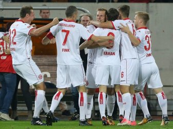 Fortuna Düsseldorf halbiert Verlust aus der Vorsaison Fortuna Düsseldorf halbiert Verlust aus der Vorsaison