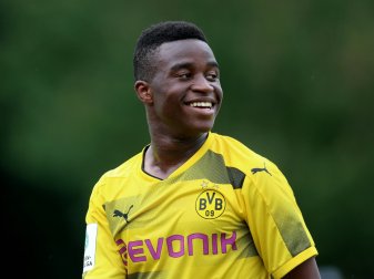 Grund zur Freunde: Moukoko traf im Derby doppelt Grund zur Freunde: Moukoko traf im Derby doppelt
