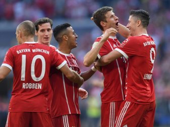 Bayern gewinnen mit zurückgekehrtem Jupp Heynckes 5:0 Bayern gewinnen mit zurückgekehrtem Jupp Heynckes 5:0