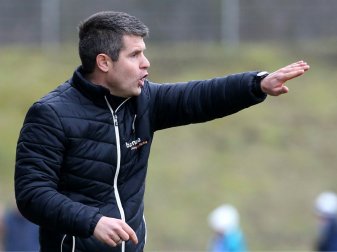 Jens Scheuer und der SC Freiburg sind Tabellenführer