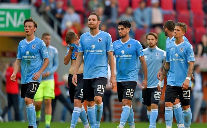 1860 München unterliegt vor Rekordkulisse in Augsburg