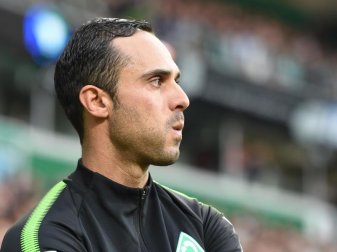 Bremens Trainer Alexander Nouri braucht langsam ein Erfolgserlebnis. Foto: Carmen Jaspersen Bremens Trainer Alexander Nouri braucht langsam ein Erfolgserlebnis. Foto: Carmen Jaspersen