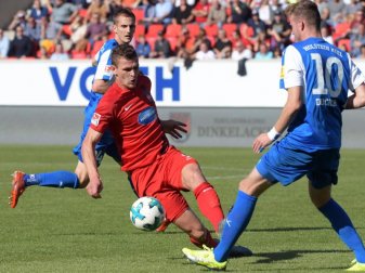Heidenheims Mathias Wittek (l) wurde vom DFB-Sportgericht für eine Partie gesperrt. Foto: Stefan Puchner Heidenheims Mathias Wittek (l) wurde vom DFB-Sportgericht für eine Partie gesperrt. Foto: Stefan Puchner