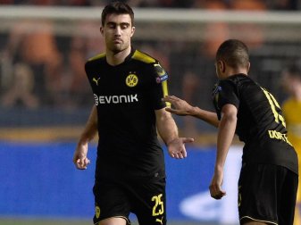 Sokratis köpfte den Ausgleich und rettete Dortmund einen Punkt. Foto: Angelos Tzortzinis Sokratis köpfte den Ausgleich und rettete Dortmund einen Punkt. Foto: Angelos Tzortzinis