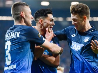 Hoffenheim feiert den ersten Europapokal-Sieg in seiner Vereinsgeschichte. Foto: Uwe Anspach Hoffenheim feiert den ersten Europapokal-Sieg in seiner Vereinsgeschichte. Foto: Uwe Anspach