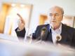 Blatter hofft darauf, zur WM nach Russland zu fahren