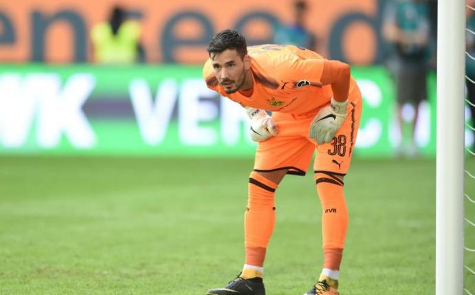 Roman Bürki hat beim BVB seinen Vertrag vorzeitig bis 2021 verlängert. Foto: Andreas Gebert