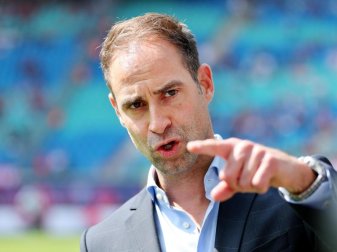 Geschäftsführer Oliver Mintzlaff sieht RB Leipzig noch nicht auf Augenhöhe mit den Bayern. Foto: Jan Woitas
