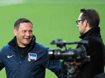 Herthas Trainer Pal Dardai (l) und Manager Michael Preetz sehen im FC Köln einen heiklen Gegner. Foto: Soeren Stache Herthas Trainer Pal Dardai (l) und Manager Michael Preetz sehen im FC Köln einen heiklen Gegner. Foto: Soeren Stache
