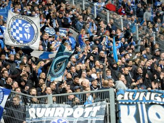 Duisburger Fans wurden während der Anreise angegriffen Duisburger Fans wurden während der Anreise angegriffen