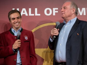 Philipp Lahm (l) lobt Uli Hoeneß für dessen offene Art. Foto: Sven Hoppe Philipp Lahm (l) lobt Uli Hoeneß für dessen offene Art. Foto: Sven Hoppe