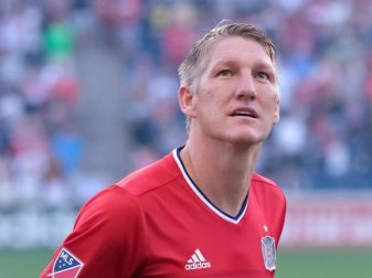 Bastian Schweinsteiger kassierte mit Chicago Fire eine Niederlage gegen die New York Red Bulls. Foto: Robin Alam/ISIPhotos via ZUMA Bastian Schweinsteiger kassierte mit Chicago Fire eine Niederlage gegen die New York Red Bulls. Foto: Robin Alam/ISIPhotos via ZUMA