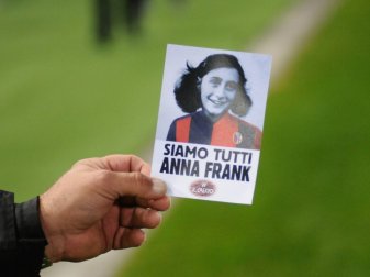 16 Lazio-Hooligans sind bereits ermittelt worden 16 Lazio-Hooligans sind bereits ermittelt worden