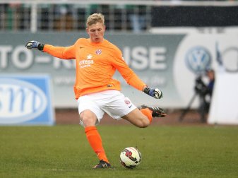 Robin Zentner ersetzt den verletzten Rene Adler Robin Zentner ersetzt den verletzten Rene Adler