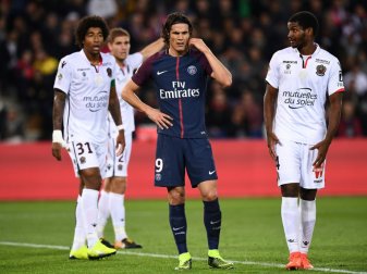 Doppelpack Cavani (M.) - Dante (l.) mit Eigentor Doppelpack Cavani (M.) - Dante (l.) mit Eigentor