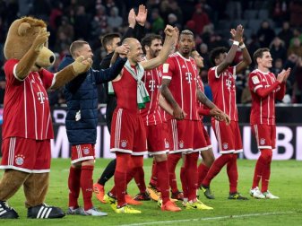 Der FC Bayern München hat die Tabellenspitze in der Bundesliga übernommen. Foto: Sven Hoppe Der FC Bayern München hat die Tabellenspitze in der Bundesliga übernommen. Foto: Sven Hoppe