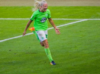 Erzielte für die Wolfsburger Fußballerinnen den Siegtreffer gegen Bremen: Pernille Harder. Foto: Rolf Vennenbernd Erzielte für die Wolfsburger Fußballerinnen den Siegtreffer gegen Bremen: Pernille Harder. Foto: Rolf Vennenbernd