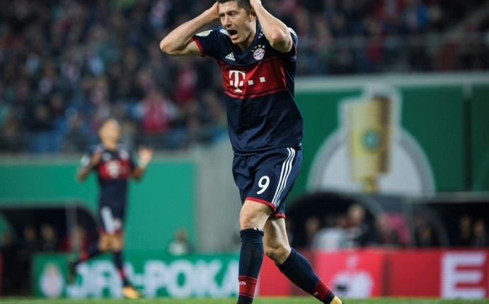 Robert Lewandowski fehlt den Bayern gegen Celtic