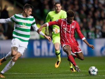 Bayerns Kingsley Coman (r)erzielt den Führungstreffer für die Gäste, Celitic-Torwart Craig Gordon (hinten) hat das Nachsehen. Foto: Sven Hoppe Bayerns Kingsley Coman (r)erzielt den Führungstreffer für die Gäste, Celitic-Torwart Craig Gordon (hinten) hat das Nachsehen. Foto: Sven Hoppe