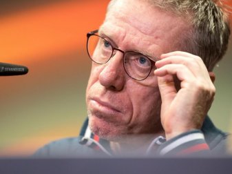 Trainer Peter Stöger betonte, dass er das Angebot des ÖFB klar abgelehnt hatte. Foto: Marius Becker
