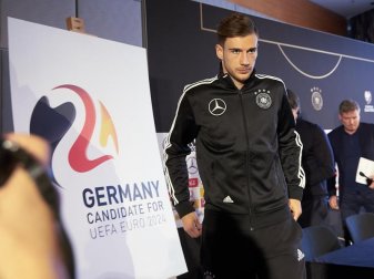 Schalkes Leon Goretzka leidet weiterhin an einer Stressreaktion im Unterschenkel. Foto: Thomas Frey