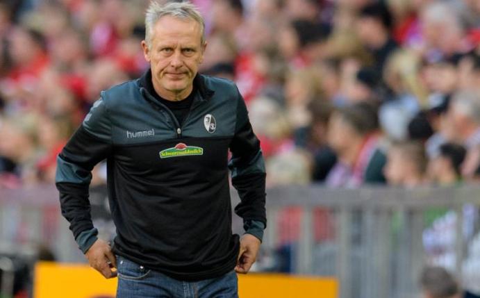 Hat derzeit mit Personalsorgen im Defensivbereich zu kämpfen: Freiburg-Coach Christian Streich. Foto: Matthais Balk
