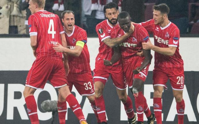 Köln feiert den ersten Sieg in der Europa League. Foto: Marius Becker