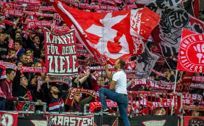 Der 1. FC Kaiserlautern wird zur Kasse gebeten
