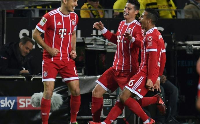 Arjen Robben (l.) erzielt sein 93. Bundesliga-Tor
