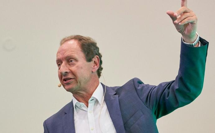 Hellmut Krug weist Vorwurf von Schalke zurück