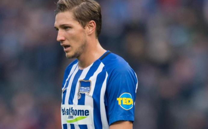 Niklas Stark fällt mit Wadenproblemen für Hertha aus. Foto: Annegret Hilse