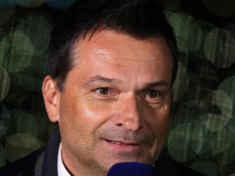Schalke-Manager Christian Heidel hält die Entmachtung des Videobeweis-Chefs Hellmut Krug für richtig. Foto: Ina Fassbender