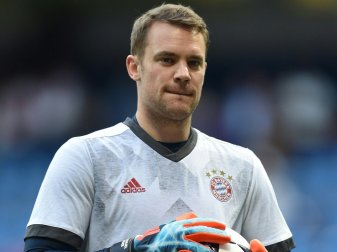 Neuer laboriert derzeit an einem Mittelfußbruch Neuer laboriert derzeit an einem Mittelfußbruch