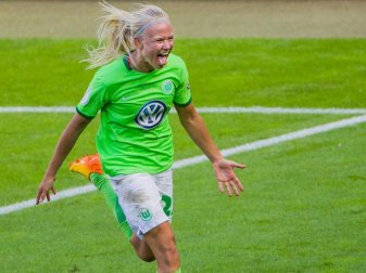Pernille Harder schoss einen Treffer für den VfL Wolfusburg. Foto: Rolf Vennenbernd Pernille Harder schoss einen Treffer für den VfL Wolfusburg. Foto: Rolf Vennenbernd