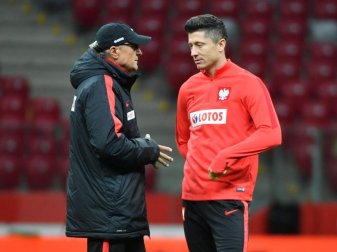 Polens Nationaltrainer Adam Nawalka muss wahrscheinlich ohne Robert Lewandowski auskommen. Foto: Bartlomiej Zborowski Polens Nationaltrainer Adam Nawalka muss wahrscheinlich ohne Robert Lewandowski auskommen. Foto: Bartlomiej Zborowski